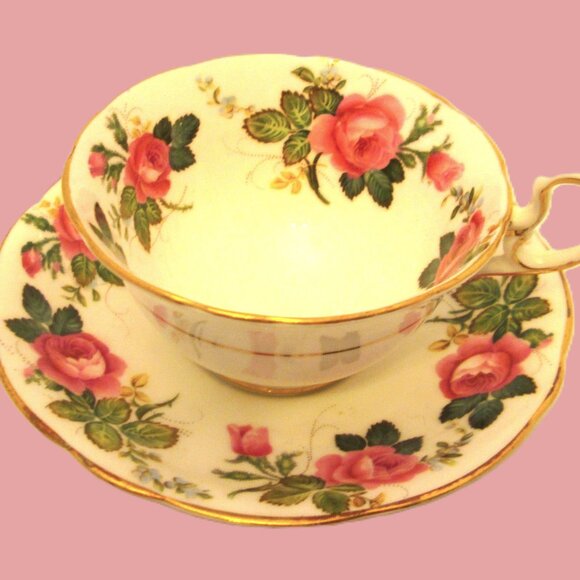 Vtg Aynsley teacup & saucer bone china with a wreath of pink of roses England - Picture 8 of 9